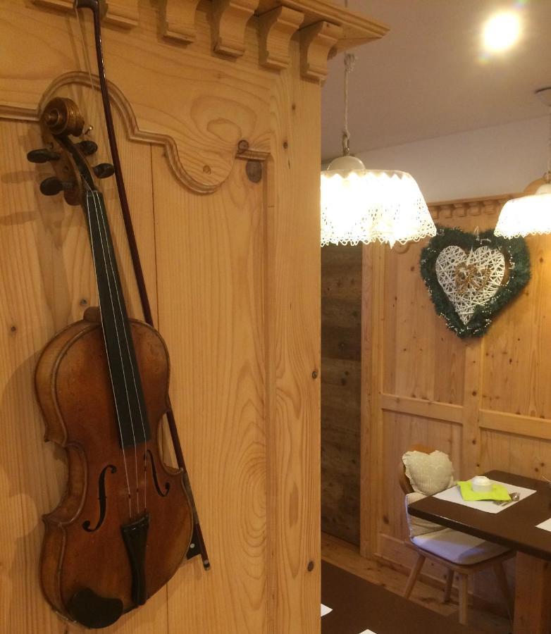 Hotel Garni Salvanel กาวาเลเซ ภายนอก รูปภาพ